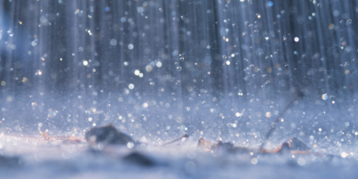 Капли дождя рассеивают в атмосфере колоссальное количество энергии
